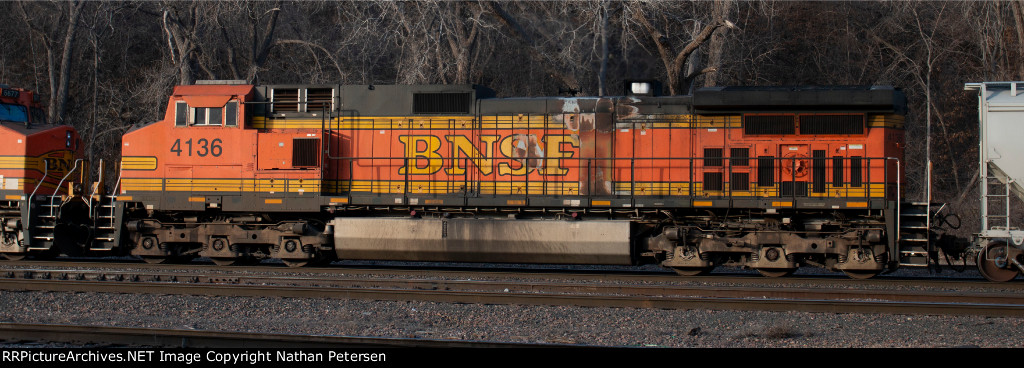 BNSF 4136